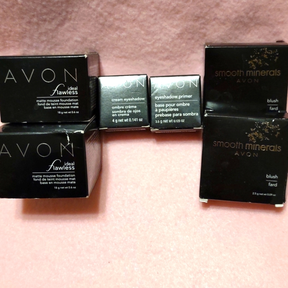 New in box Avon foundation-eye shadow-mineral blush. 6.7 SSS gel